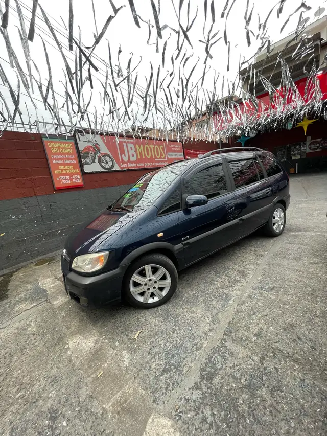 Carro Chevrolet Zafira 2005 Elite 2.0 (Flex)