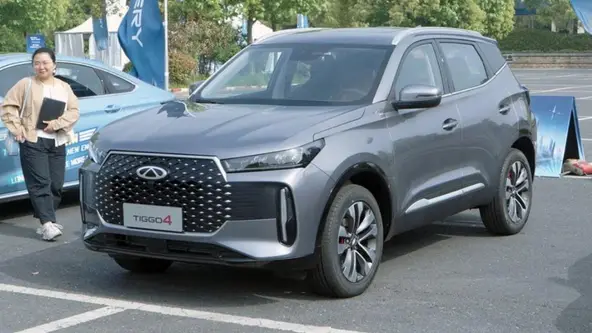 Flagrado do outro lado do mundo, o Chery Tiggo 5x reestilizado pode ganhar motor movido a bateria