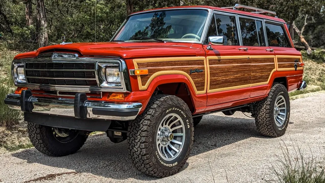 Empresa norte-americana é a responsável por dar ao SUV um motor de Dodge