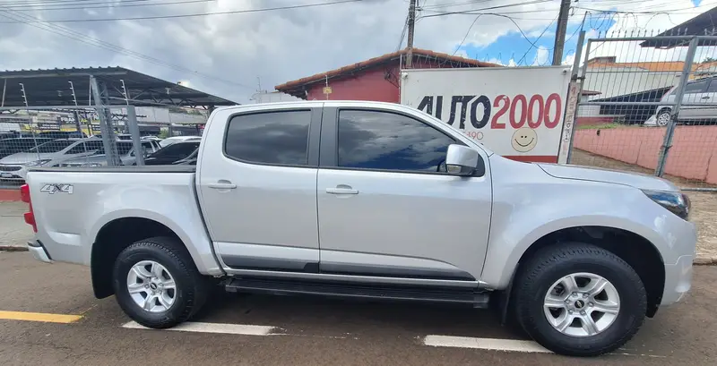 Chevrolet S10 Cabine Dupla S10 2.5 ECOTEC SIDI LT 4WD (Cabine Dupla)