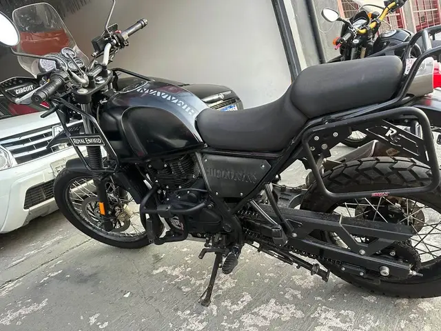 Carro Royal Enfield Himalayan 2019 411 EFI