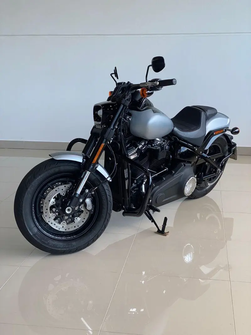 Harley-Davidson Softail Fat bob 107