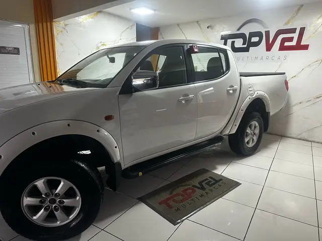 Carro Mitsubishi L200 Triton 2013 3.2 DI-D 4x4