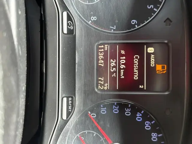 Carro Volkswagen Fox 2011 1.6 8V (Flex)