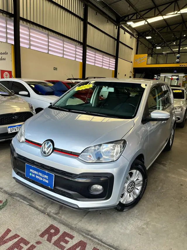 Carro Volkswagen Up! 2018 1.0 12v E-Flex move up!