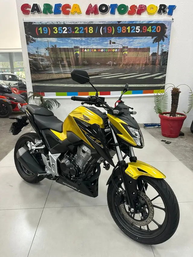 Carro Honda CB 300F Twister 2024 Standard
