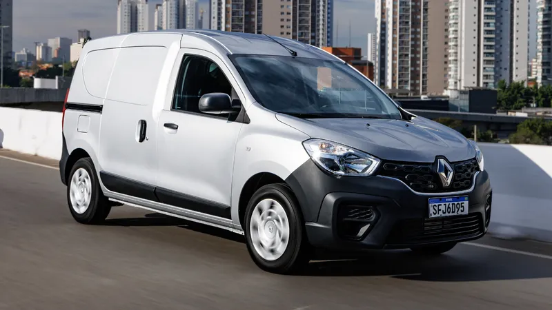 Novo Renault Kangoo é anunciado com motor flex e mais caro que Fiorino 