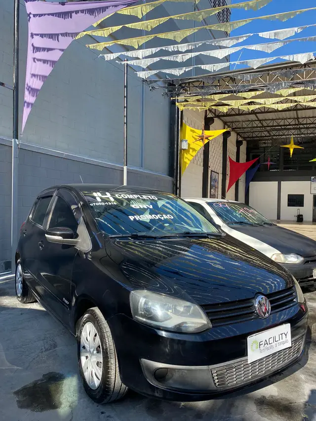 Carro Volkswagen Fox 2014 1.0 TEC (Flex) 4p