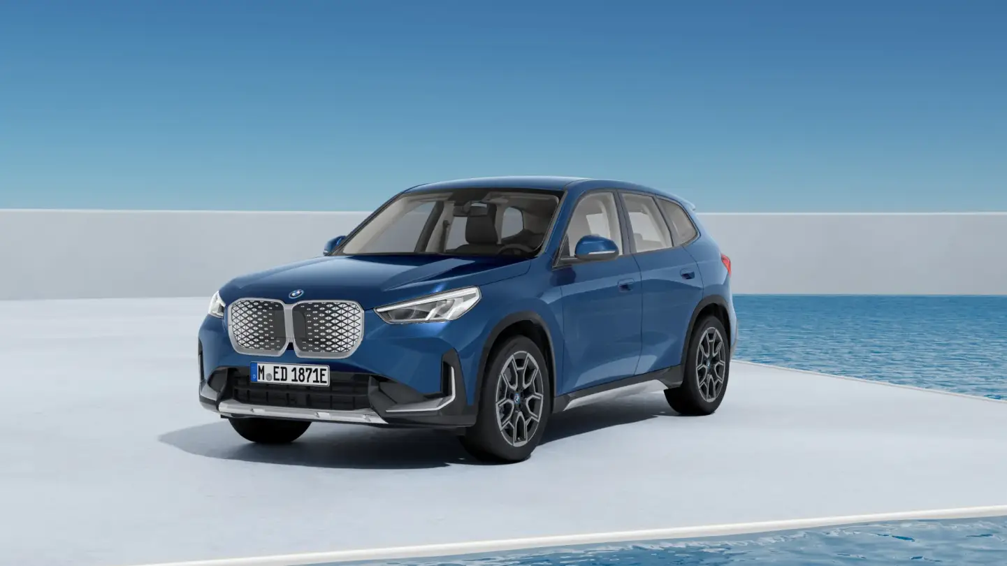 BMW iX1