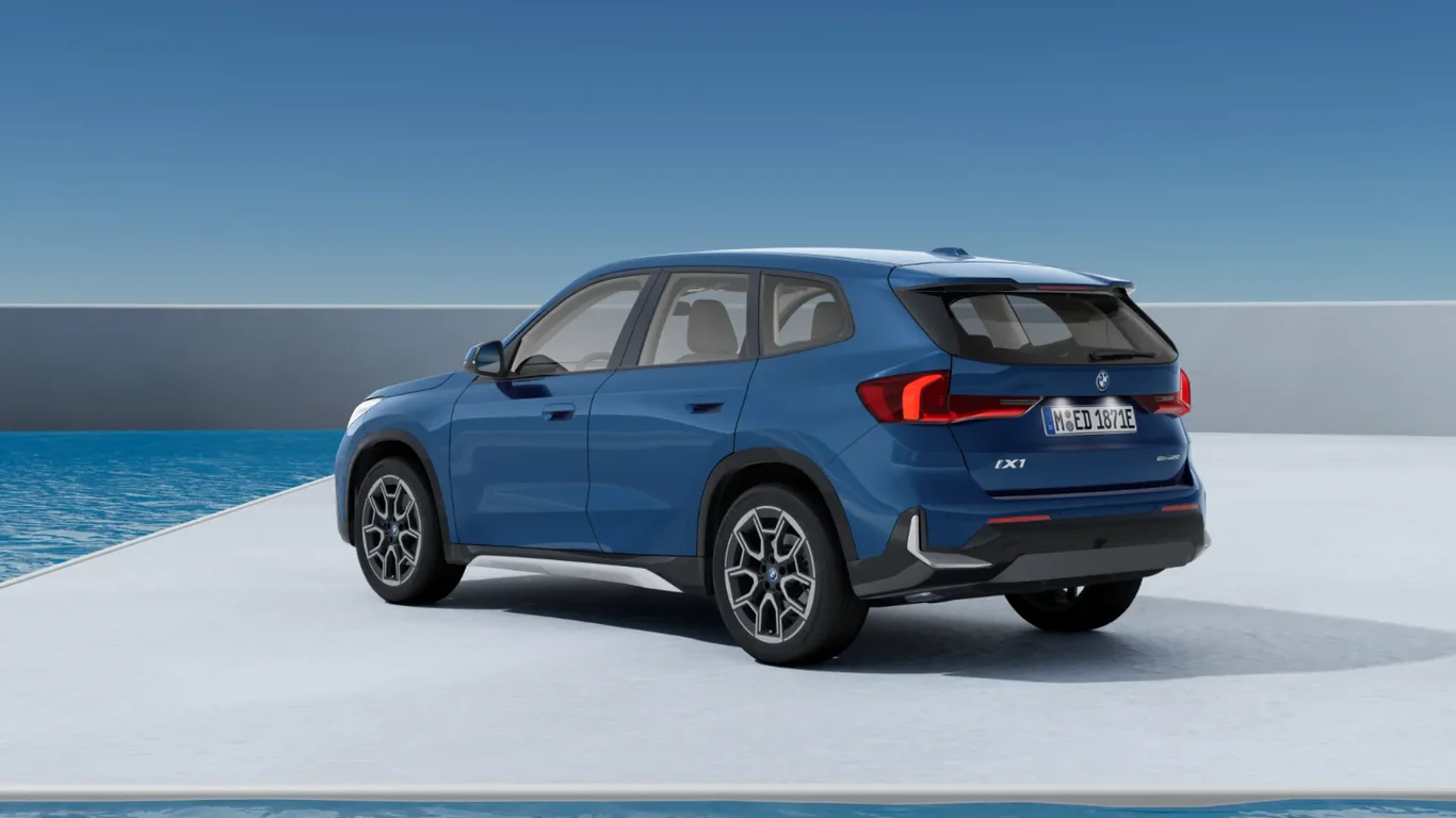 BMW iX1 eDrive20 X Line (Aut.) (Elétrico)