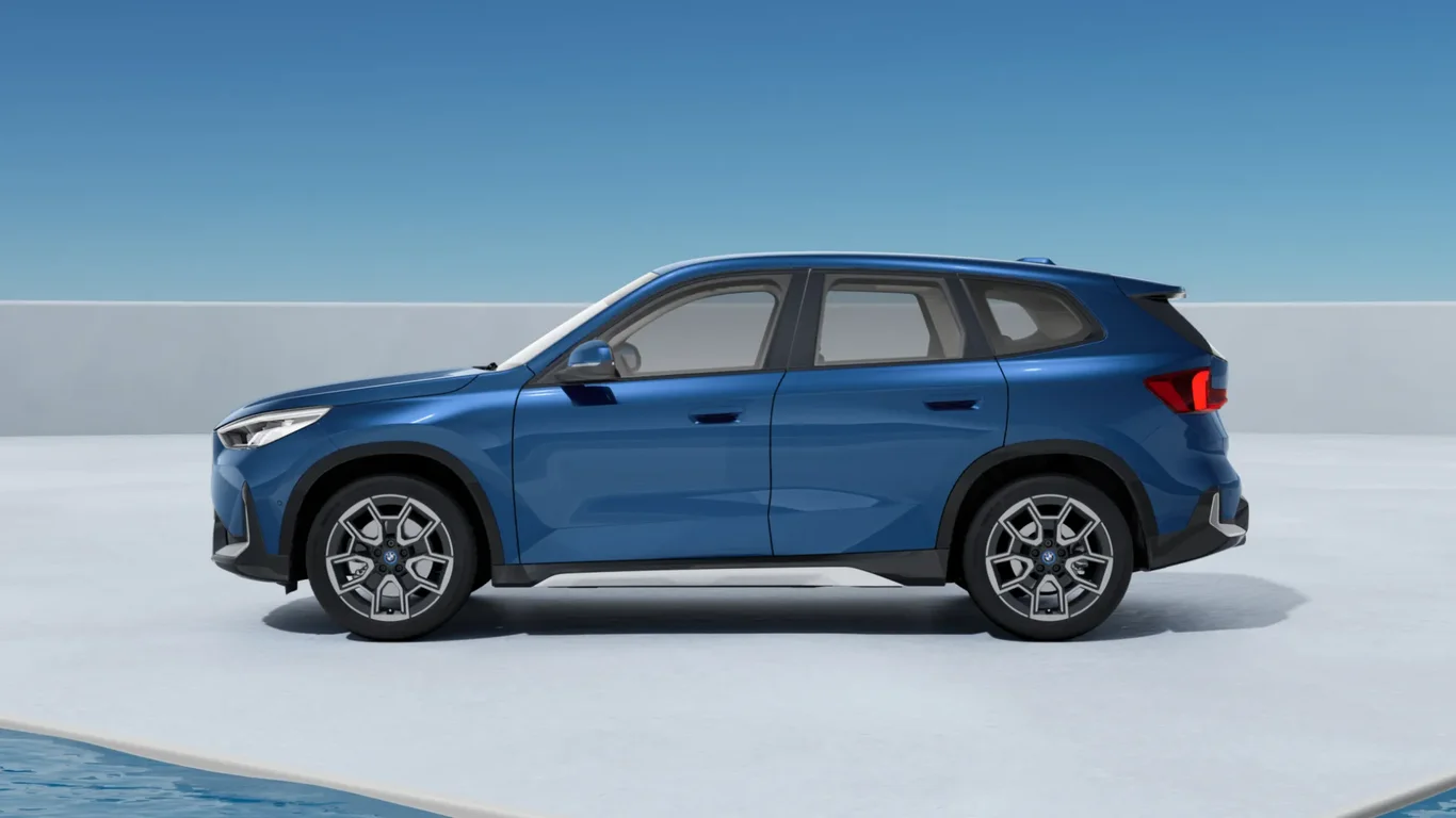 BMW iX1 eDrive20 X Line (Aut.) (Elétrico)