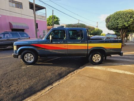 A10 Pick Up Luxe 4.1 (Cab Dupla)