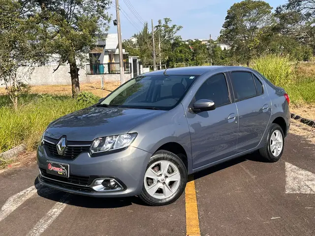 Carro Renault Logan 2014 Dynamique 1.6 8V