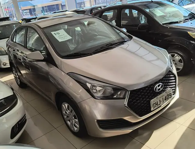 Carro Hyundai HB20S 2019 1.0 Comfort Plus (Flex)