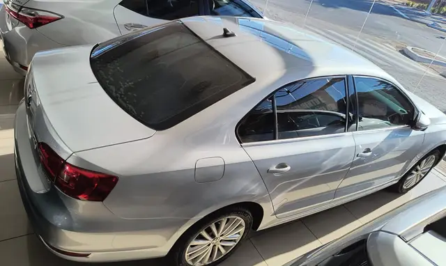 Carro Volkswagen Jetta 2013 2.0 Comfortline (Flex)