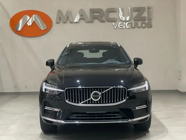 Carro Volvo XC60 2022 Recharge Inscription Hybrid AWD (Aut)