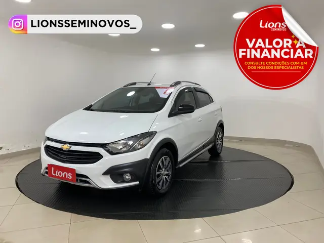 Carro Chevrolet Onix 2018 1.4 Activ SPE/4 (Aut)