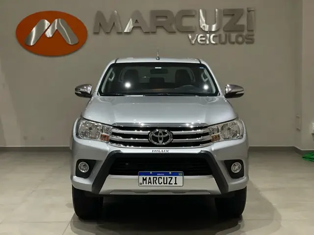 Carro Toyota Hilux Cabine Dupla 2017 Hilux 2.7 SRV CD 4x2 (Flex) (Aut)