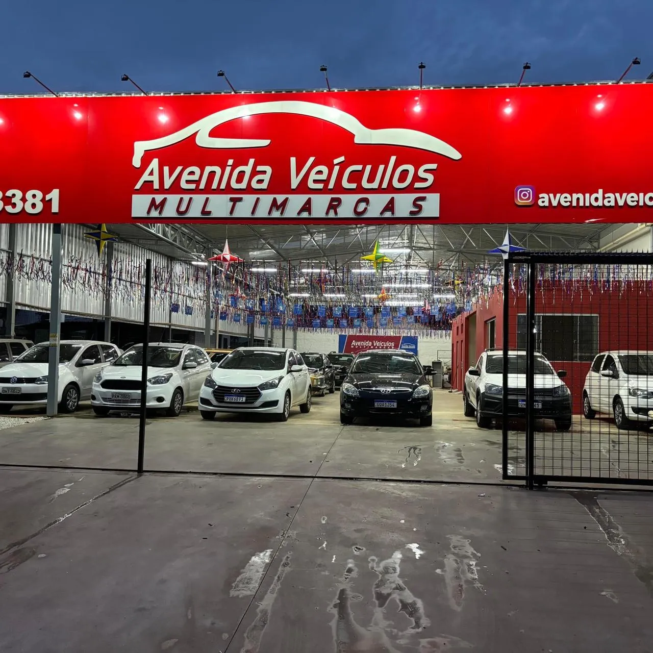 Fachada da loja Veículos à venda em Avenida Veículos - Patrocínio - MG | Mobiauto