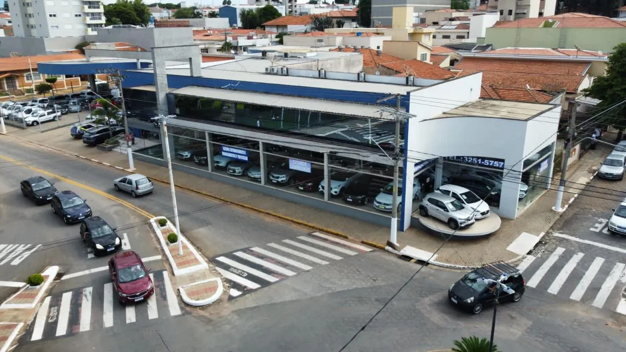 Fachada da loja  POZITEL VEICULOS - Tatuí - SP
