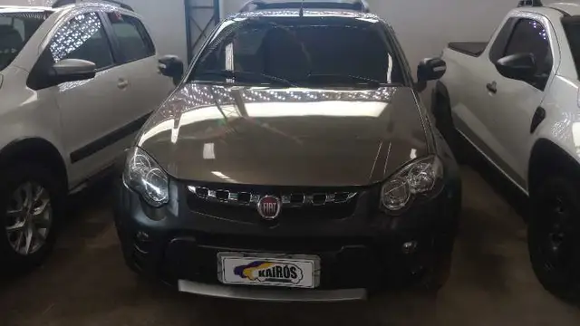 Carro Fiat Strada 2016 Adventure 1.8 16V (Flex) (Cabine Dupla)