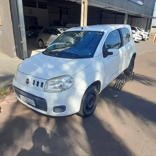 Carro Fiat Uno 2012 Vivace 1.0 8V (Flex) 2p