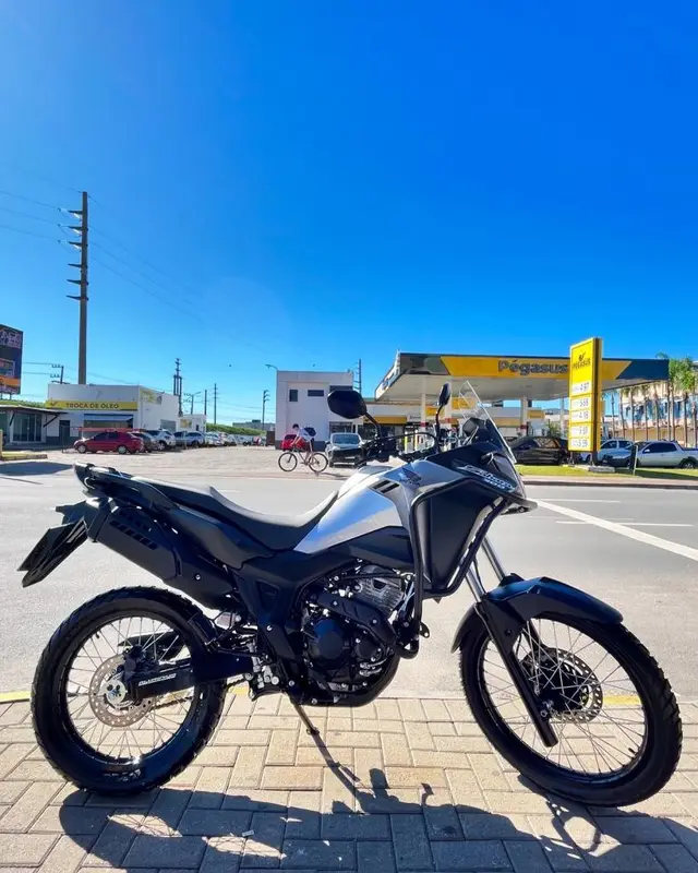 Carro Honda XRE Sahara 300 2024 ABS