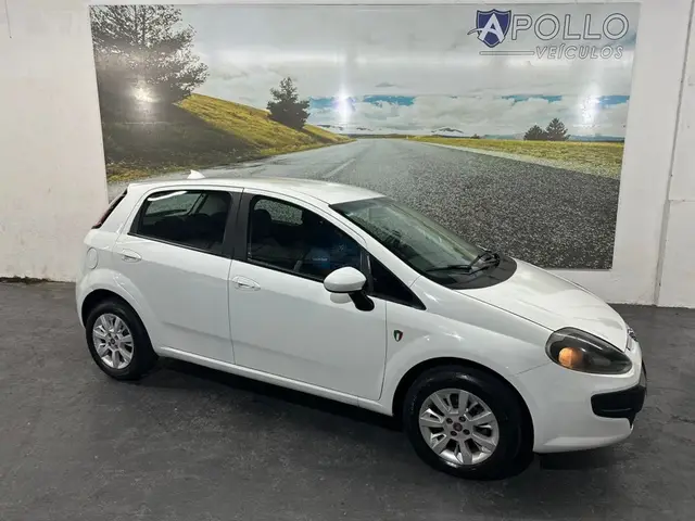 Carro Fiat Punto 2015 Attractive 1.4 (Flex)