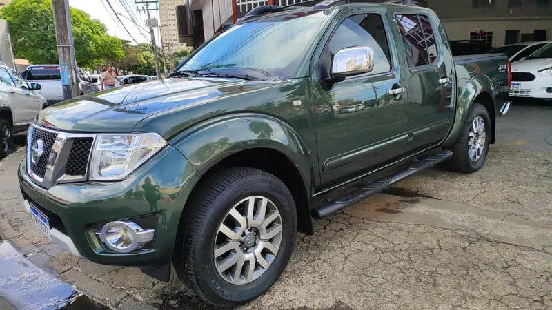 Nissan Frontier 2.5 TD CD 4x4 SL (Aut)