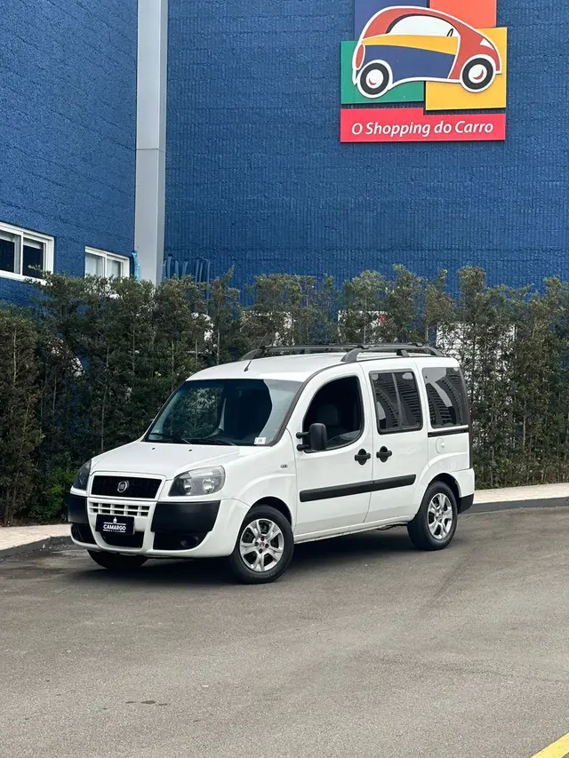 Carro Fiat Doblò 2021 Essence 1.8 16V (Flex)