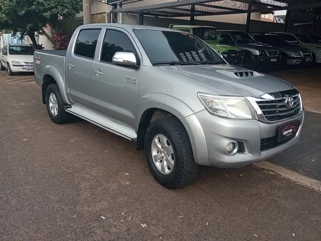 Carro Toyota Hilux Cabine Dupla 2015 Hilux 2.7 SRV CD 4x2 (Flex) (Aut)