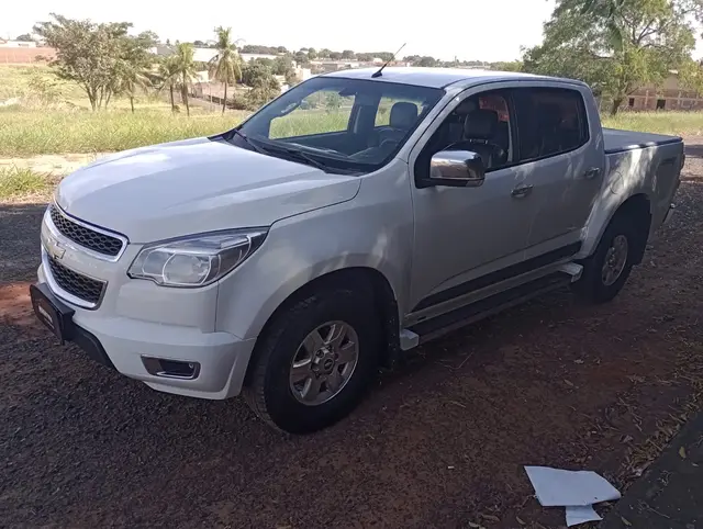 Carro Chevrolet S10 Cabine Dupla 2014 S10 2.8 CTDi 4x2 LTZ (Cab Dupla) (Aut)