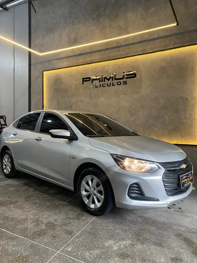 Carro Chevrolet Onix Plus 2022 1.0 LT (Flex)