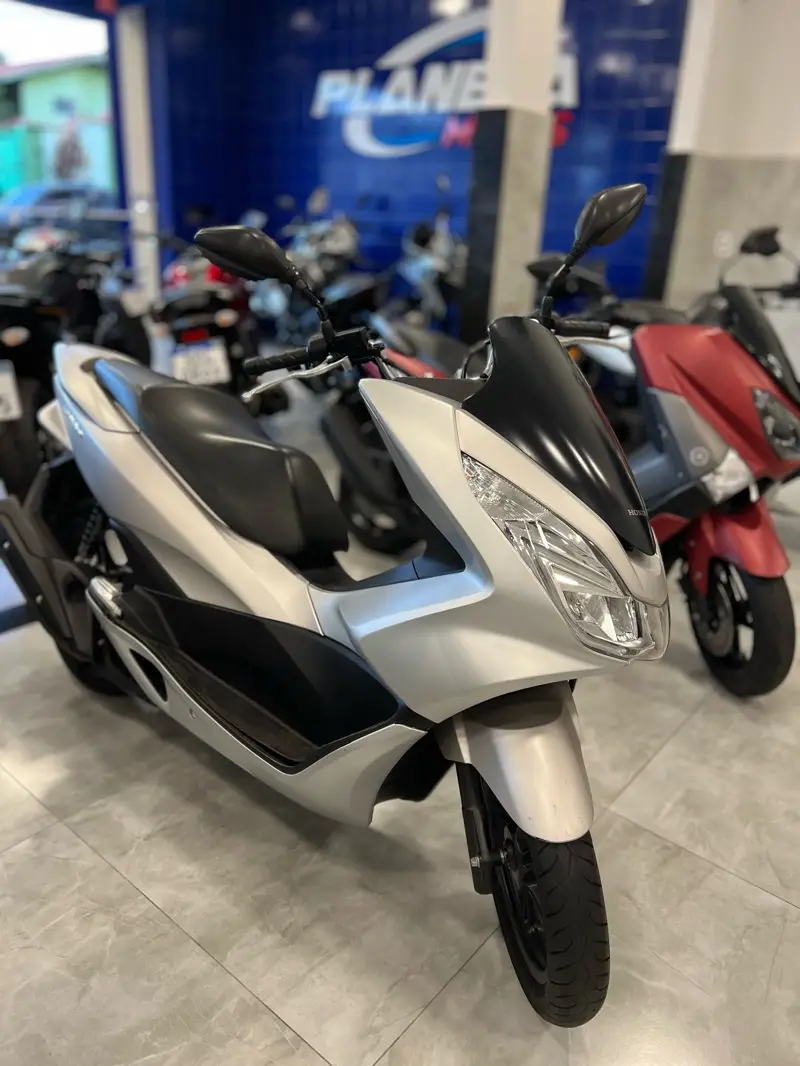 Honda PCX 150 DLX