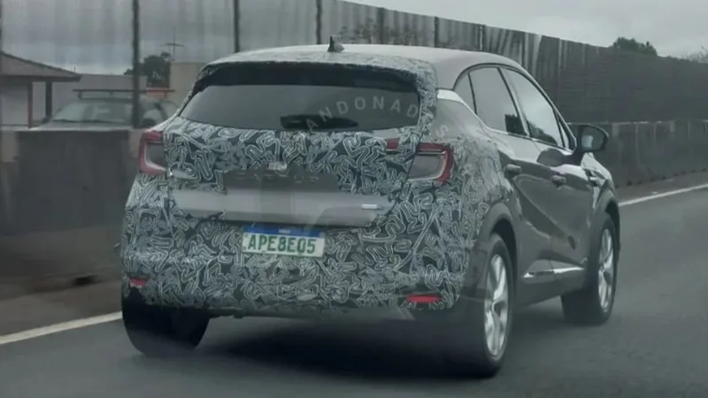 O que o Renault Captur europeu faz rodando no Brasil?