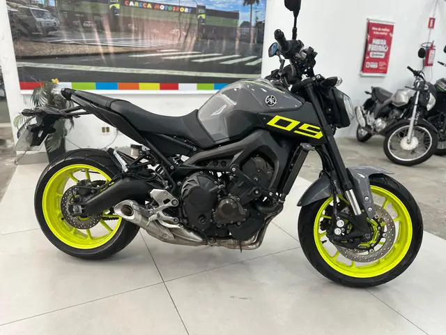 Carro Yamaha MT-09  2018 ABS