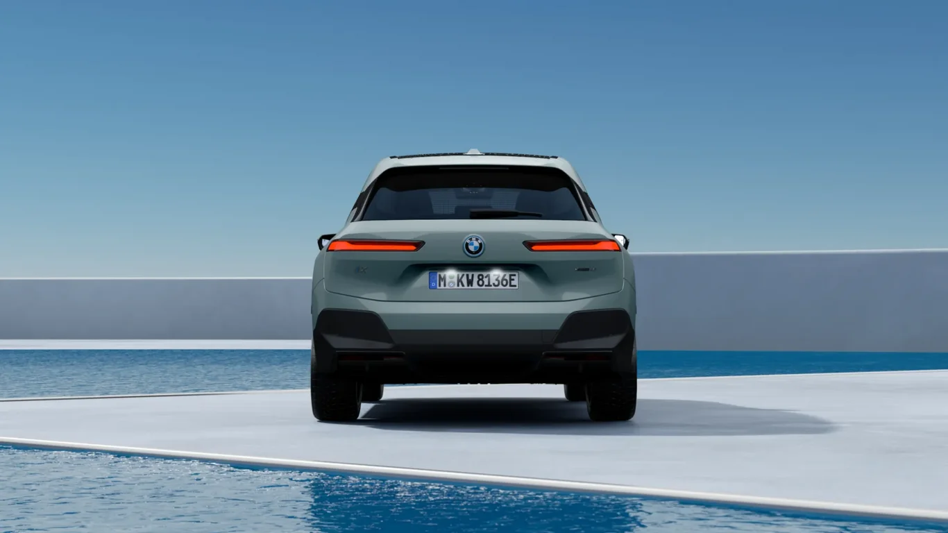 BMW iX xDrive40 (Aut.) (Elétrico)