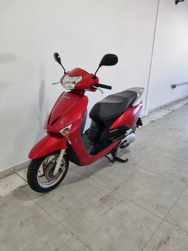 Moto Honda LEAD 2011 110