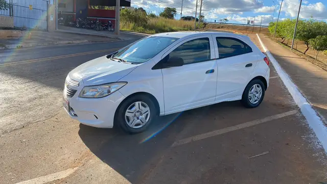 Carro Chevrolet Onix 2018 1.0 Joy SPE/4