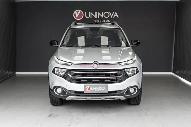 Carro Fiat Toro 2018 Volcano 2.0 diesel AT9 4x4