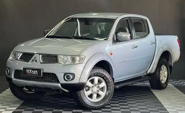 Carro Mitsubishi L200 Triton Sport 2013 3.2 DI-D