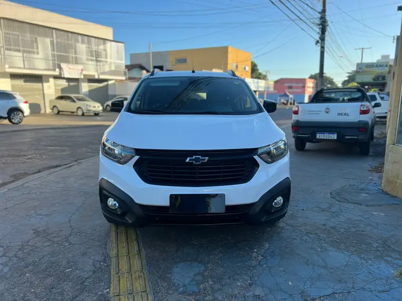 Chevrolet Activ 7S 1.8 (Flex) (Aut)