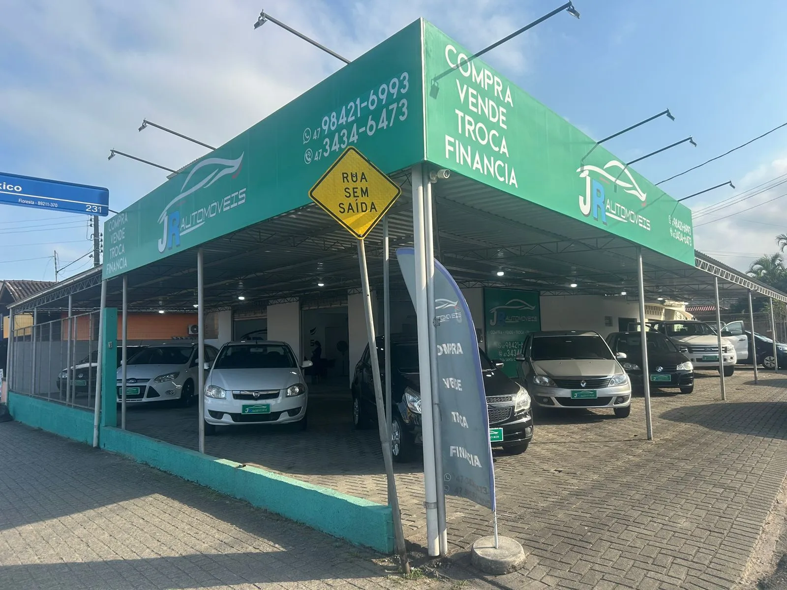 Fachada da loja Veículos à venda em JR AUTOMÓVEIS - Joinville - SC | Mobiauto