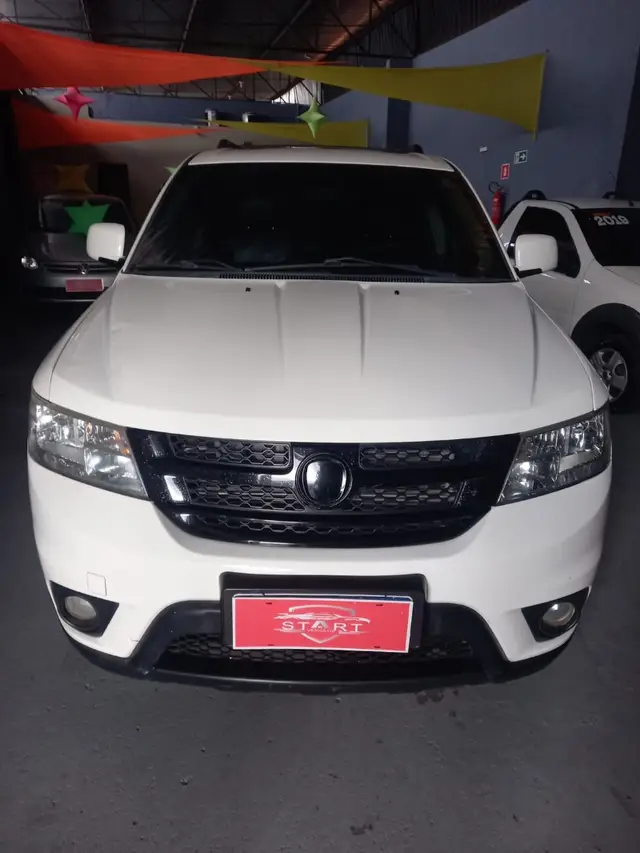 Carro Fiat Freemont 2012 2.4 16V Precision (Aut)