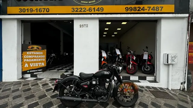 Carro Royal Enfield Classic 350 2023 Halcyon