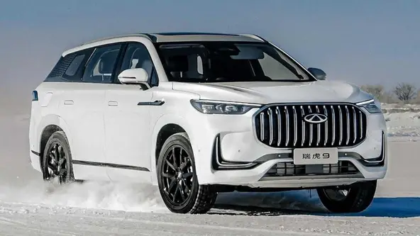 Maior que O Tiggo 8, SUV tem quase cinco metros e capacidade para levar até sete passageiros