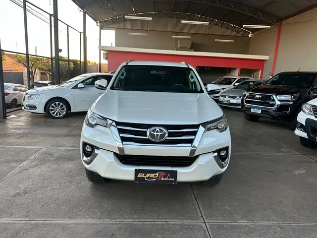 Carro Toyota SW4 2020 2.8 TDI SRX 7L 4x4 (Aut) (Diesel)
