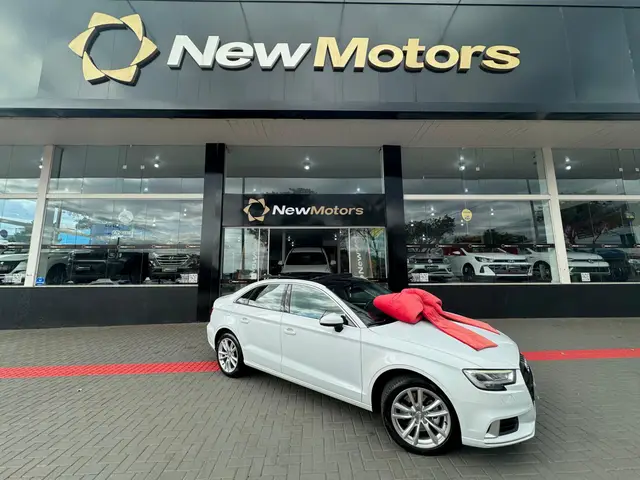 Carro Audi A3 2017 2.0 TFSI Ambition S Tronic