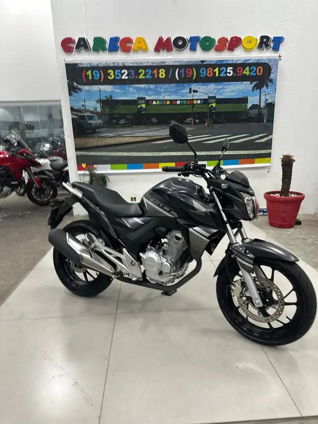 Moto Honda CB 250F Twister 2022 ABS