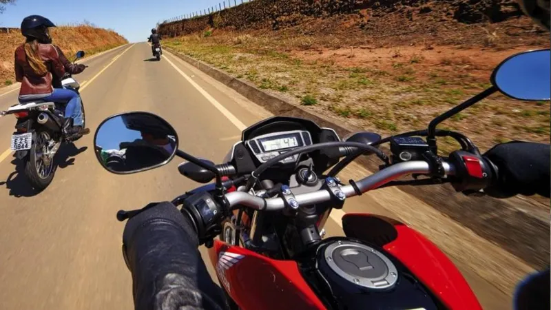 Honda quer motos que inclinam e freiam sozinhas por segurança